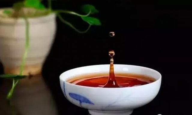 中国茶叶起源（中国茶叶起源于哪里）